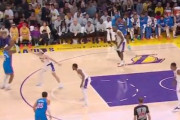 【NBA】リーブス不要論が加速…DFでは徹底的に狙われOFでも結果を出せず