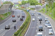 【悲報】高速道路の有料期間を92年後の2115年まで延長へ 民営化で掲げた高速道路の無料化を事実上の撤回