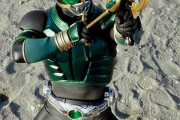 仮面ライダークウガのフォームチェンジ 、能力を手探りで確かめていくの面白いな