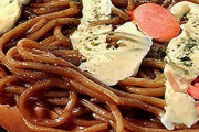 【ローソン】パンが見えない？焼きそばパンのレベルを超えた「てんこ盛焼そばロール」発売！