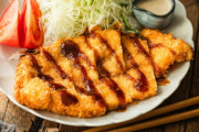 チキンカツとかいうトンカツよりもヘルシーで安くて美味いのになんかあんま人気ないカツｗｗｗｗｗ