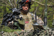 バルト三国のラトビアが徴兵制を導入…戦闘能力を高め予備軍を養成へ！