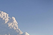 カムチャツカ半島 ベズィミアニィ火山で噴火　噴煙は約1万5000mに