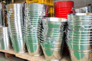 日本の大量生産を追う参考動画　老舗工場のバケツ製造と5つの製品工程