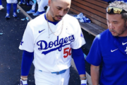 ドジャース激震、ベッツが骨折で離脱　大谷翔平を1番で起用へ...指揮官説明「手術予定はなし」