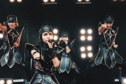 BABYMETAL・武道館公演「紅月」の間奏で佃井 皆美さんと丸山 未那子さんが登場！