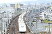 東海道新幹線の復旧、なぜ長期化　衝突・脱線の保守点検車両になにが
