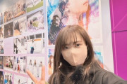 【乃木坂46】秋元真夏、SHIBUYA TSUTAYAに10分滞在するも誰にも気づかれず・・・