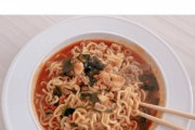 辻希美、ランチに作った韓国のインスタント焼きちゃんぽんに批判殺到www
