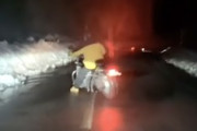 【鳥取】凍結路にバイクで挑むとこうなる動画。