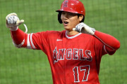 海外「彼は人間なの？」大谷翔平のパワーに全米震撼！2打席連続ツーベース！(海外の反応)