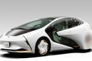 トヨタ 公道を走れる電気自動車EVのコンセプトカーLQ 人工知能ゆい と自動運転を搭載
