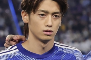 【画像】サッカー日本代表10番、日韓戦で韓国人女性から大人気になってしまうwww