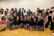 BABYMETAL「さくら学院 卒業生と集合写真」