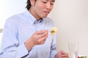 旦那が私の料理を「素材がいいから美味い」としか褒めてくれない。安物だよ？と言うと逆ギレ。素直に私の腕を褒めればいいのに頑なに「素材が」と言い張る