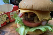 【画像】キャンプのハンバーガーが好きすぎて最近作りがち