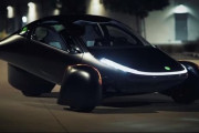 時速96kmまでわずか3.5秒。発電しながら1600km走る太陽電池自動車発売