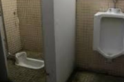 韓国人「韓国から和式トイレが退出へ」ソウル市内の小中高2万3057個の和式便所を全て洋式トイレに交換　韓国の反応