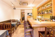 【愕然】観光地の飲み屋のカウンターで飲んでた自分→店員「あの～」自分「なんですか！？」店員「お..」←自分、超ビックリ！！