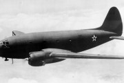 第2次大戦中に消息不明のC-46輸送機、インド山中で77年ぶり発見…捜索中にガイド3人が死亡！