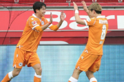 堂安律＆奥川雅也がアベック弾！日本人躍動のビーレフェルト、強豪レヴァークーゼンに勝利で降格圏脱出