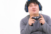 いい歳してゲームは別にええと思うけどいい歳して新作発売日に有給取る奴は頭おかしいやろ