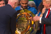 【動画】トランプ、チェルシーのトロフィーリフトに介入し周りをドン引きさせる