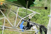 【動画】はじめてのソロ飛行で墜落した中国人、翌日も墜落するｗｗｗ