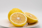【愕然】友達「あ、オレ柑橘系アレルギーだから揚げ物にレモンかけないで」　俺「まじかｗ体よえーなｗ」　→　結果！