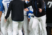 日本ハム・新庄監督　2者連続スクイズ成功！「男なら借りは返さないと」一夜で2位再浮上