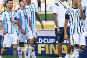 【悲報】アルゼンチン、Ｗ杯決勝の再戦要求「主審がわいろを受け取った」ｗｗｗｗｗｗｗｗｗｗ
