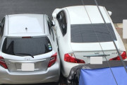 【画像】隣の家ギリギリに駐車してくる奴なんなの？