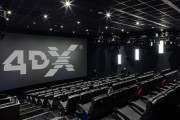 4DX映画「椅子ぐわんっ」ワイ「おほほ」 4DX映画「風ブォー」ワイ「あひゃひゃ」 4DX「水パシャーッ」