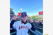 【悲報】大谷さん、美人女子ゴルファーにロックオンされる