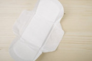 「娘にどの生理用品を買えばいいのかわからない」と悩む父親も　知られていない“生理の問題”