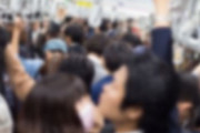 最近、満員電車で攻撃的な女多くない？