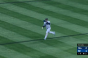 ヤクルト新外国人ドミンゴ・サンタナさんの守備wwwwpwwwwpwwwwpwwwwpwwwwpwwwwpwwww