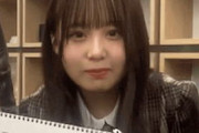 【乃木坂46】佐藤璃果 可愛い….gif