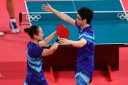 日本が卓球で初の金メダル！水谷・伊藤ペアが最強中国に大逆転勝利！（海外の反応）