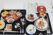 日本の天皇陛下の食事が話題に！その驚きの内容とは…→「栄養バランスは大丈夫？」【ネットの反応】