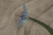 レーダーに探知されないステルス爆撃機が、グーグルマップにしっかり写っていた！