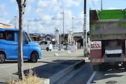 【兵庫】なぜ譲った（笑）歩道の段差に気づかずに出てくるルーミー乗りの動画が（笑）