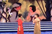 【動画】 紅白歌合戦で生歌を披露した浜辺美波さん＆橋本環奈さんが放送事故状態だったと話題に