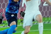 【画像】 男子サッカーのニュージーランド選手が「みんなスポブラしてるｗｗ」「透けてるｗｗ」と視聴者騒然