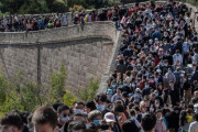 大型連休の中国、万里の長城の様子をご覧ください　４日間で４億２５００万人が旅行に出かける