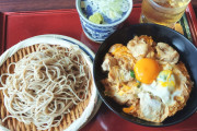 【画像】このレベルの親子丼そばセットに告白されたら付き合える！？