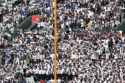 仙台育英OB「観戦のモラルも見直したほうがいい」慶応の"肩組み横揺れ"応援に苦言