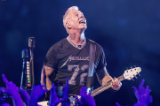 Metallicaの熱狂的＆名物ファンで “バイキング” のニックネームで知られた男性がメタリカのコンサート中に死亡
