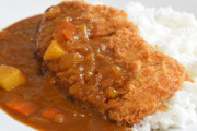とんかつ屋のカツカレーVSカレー屋のカツカレー