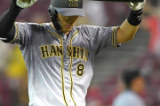 不振に苦しむ阪神・佐藤輝明　３年前に３２打席無安打の巨人・岡本和はどう乗り越えたのか